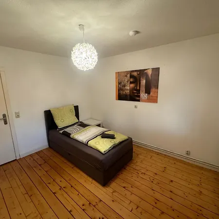 Gorch-fock-strasse 2, 25764